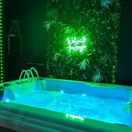O Spa Privatif - Luxury Suite - Jacuzzi-Sauna-Netflix-Fishspa-Serviettes-Peignoirs-Sandales-Cafe Morlanwelz Exterior photo