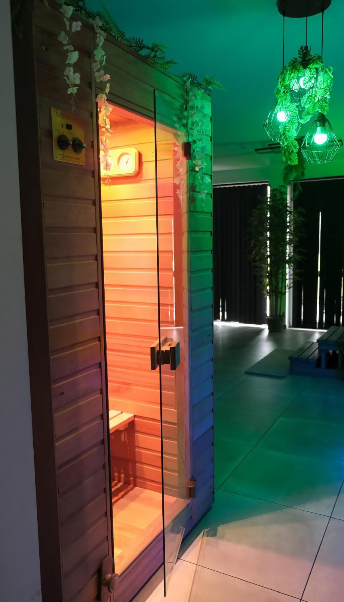 O Privatif - Luxury - Jacuzzi-sauna-netflix-fishspa-serviettes-peignoirs-sandales-cafe Villa