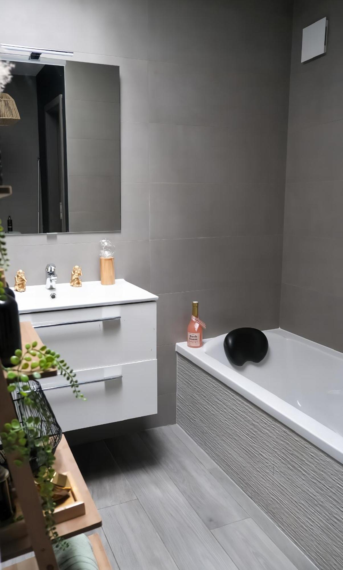 O Privatif - Luxury - Jacuzzi-sauna-netflix-fishspa-serviettes-peignoirs-sandales-cafe Villa